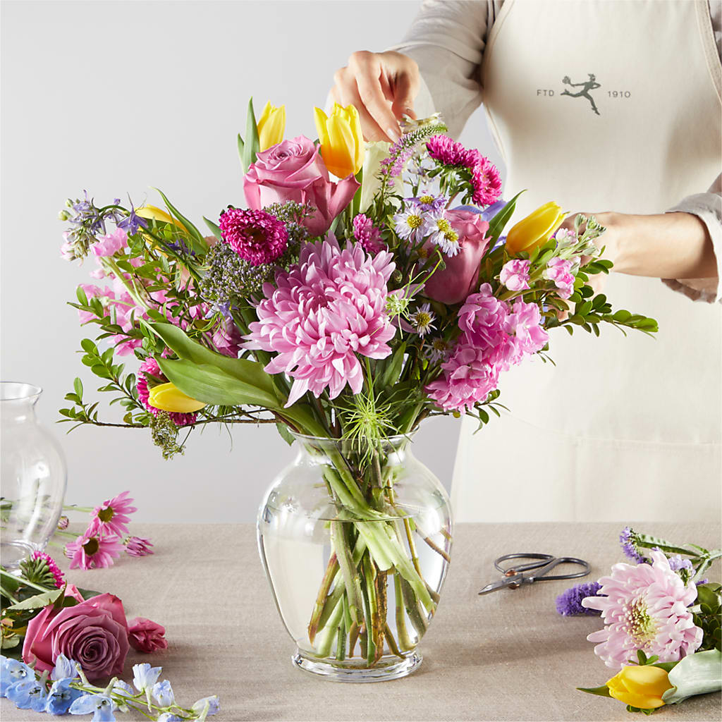 Pastel Tradition - A Florist Original – Flowers By Jerry, Rochester MN