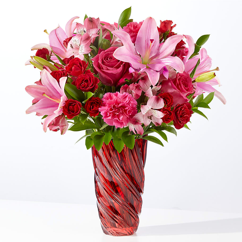 In Love Bouquet with Luxe Swirl Vase – Flowers By Jerry, Rochester MN