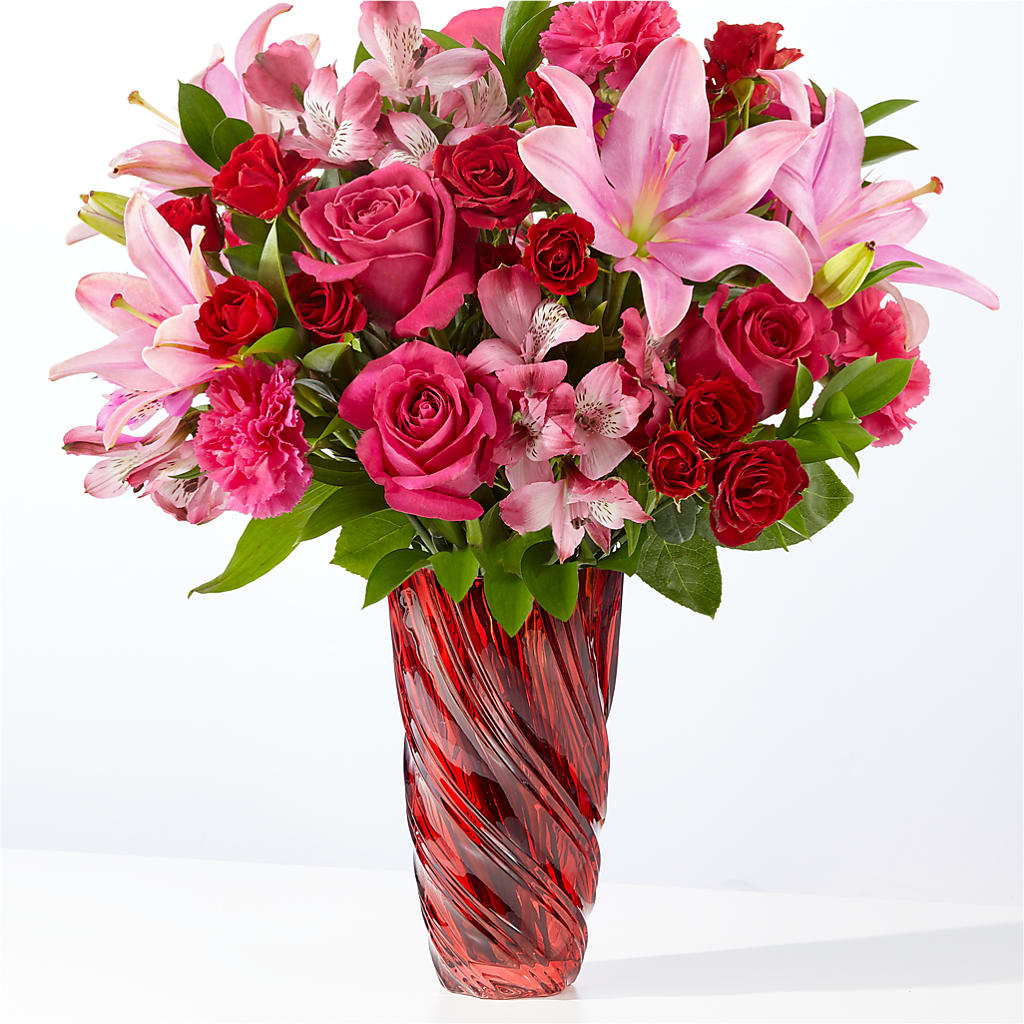 In Love Bouquet with Luxe Swirl Vase – Flowers By Jerry, Rochester MN