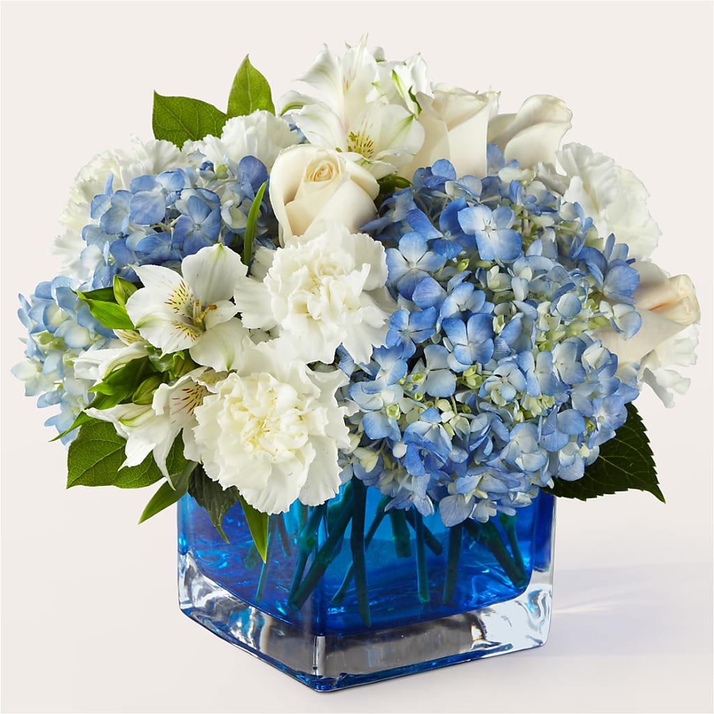 Soothing Waters Bouquet – Flowers By Jerry, Rochester MN