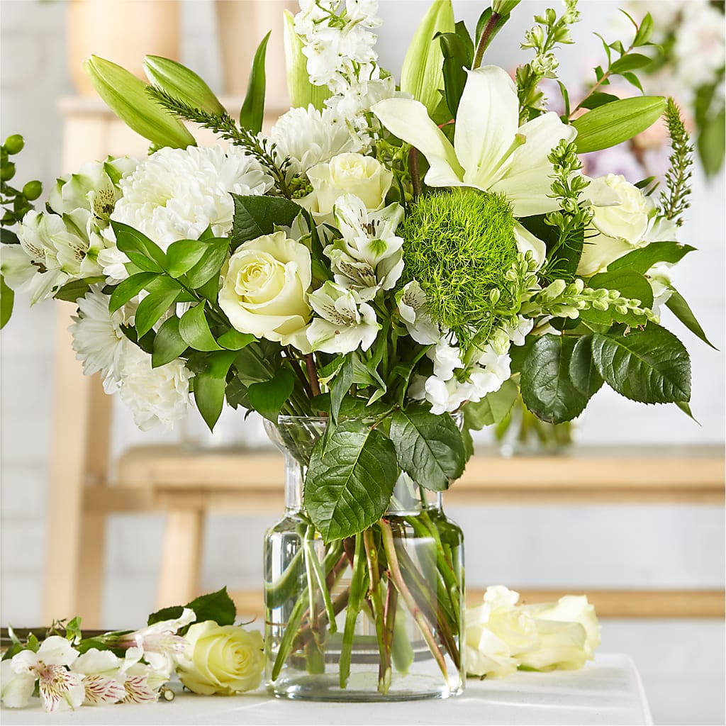Classic Ivory – A Florist Original – Flowers By Jerry, Rochester MN