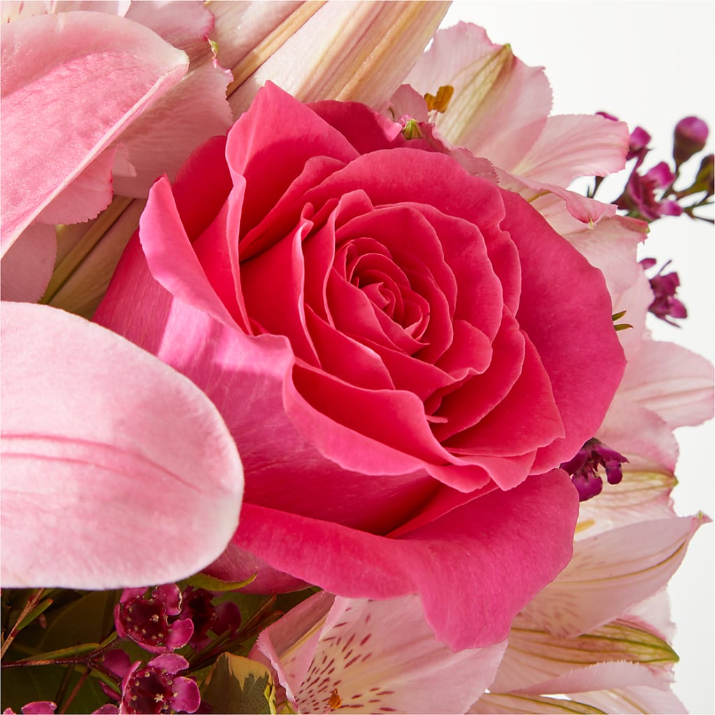Lucky in Love Bouquet –  Flowers By Jerry, Rochester MN